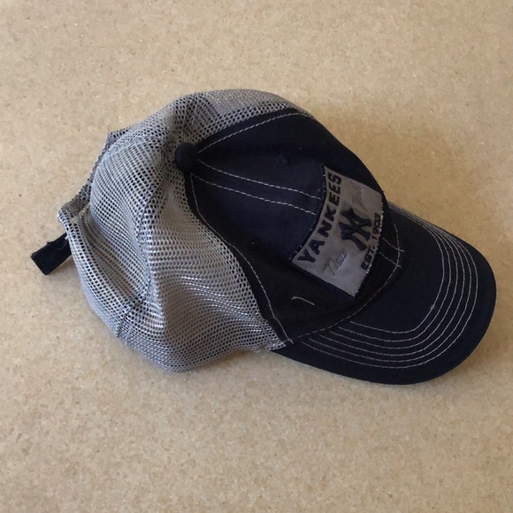 NY Yankees retro look casual fit baseball cap - Picture 9 of 9